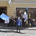 ФОТО: Перед посольством России прошел очередной митинг в поддержку Украины