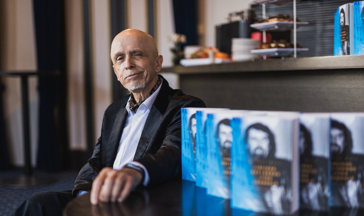 „Mis mõte olnuks kirjutada veel üks keskpärane teos, kui neid on niigi kõikjal küllalt?“ ütleb Mihkel Mutt. Ta tunneb, et ka Mati Unt võiks endast kirjutatud raamatu üle uhke olla.