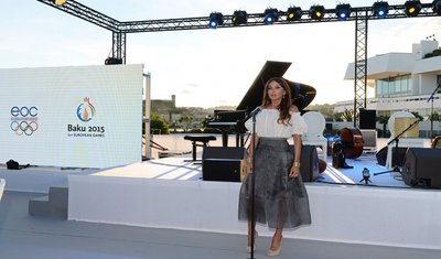 Euroopa Mänge tutvustab Cannes'is Aserbaidžaani esileedi Mehriban Alijeva