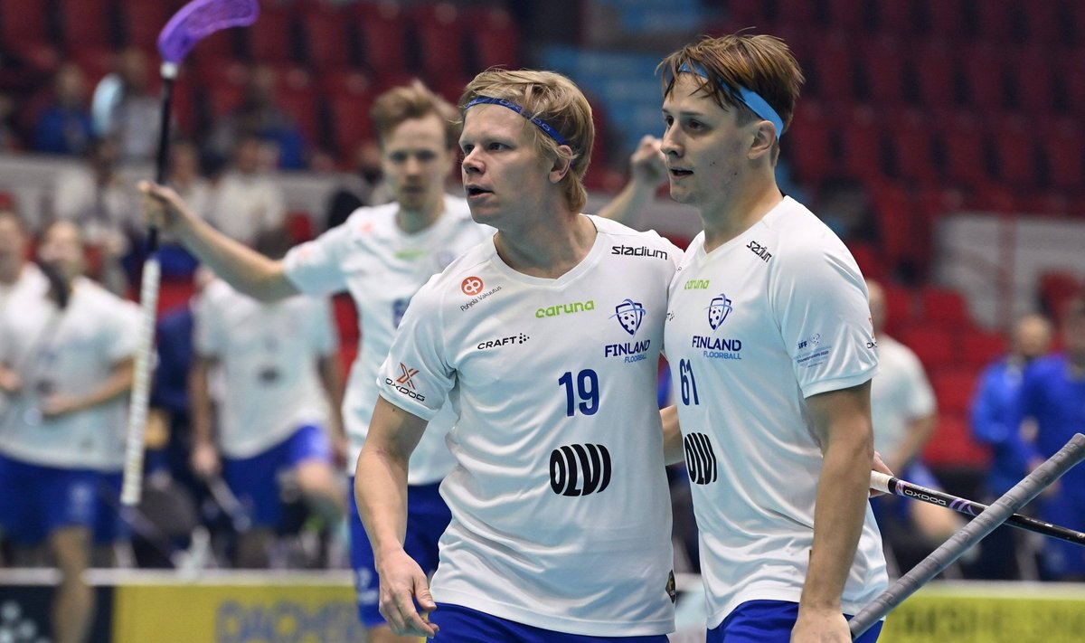 Joonas Pylsy (vasakul)