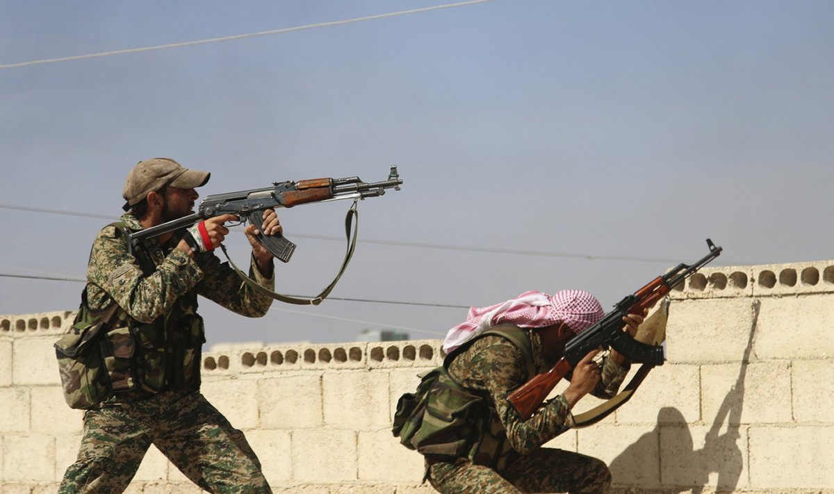 TULD! Süüria sõdurid Hama provintsis.