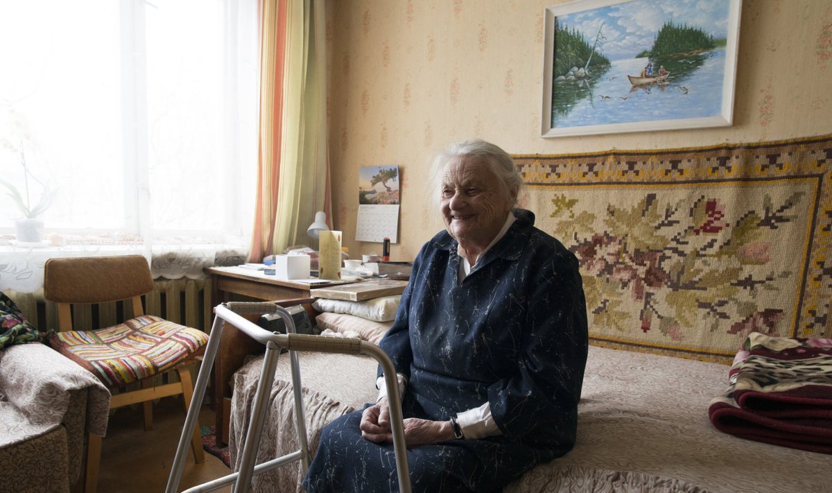 Eile 100-aastaseks saanud Hilda Korõtko peab tähtsaks, et elus tuleb kõik rahulikult läbi mõelda, siis ei tule ka teistega konflikte. Südamerahu on tema meelest üks pikaealisuse võtmeid.