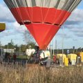 ВИДЕО | Не каждый день такое увидишь: на заправке Olerex заправляли топливом воздушный шар
