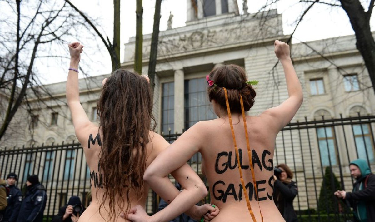 Reedel protestiti Vene valitsuse vastu rohkem kui 30 maailma linnas. Pildil Femeni aktsioon Berliinis. 