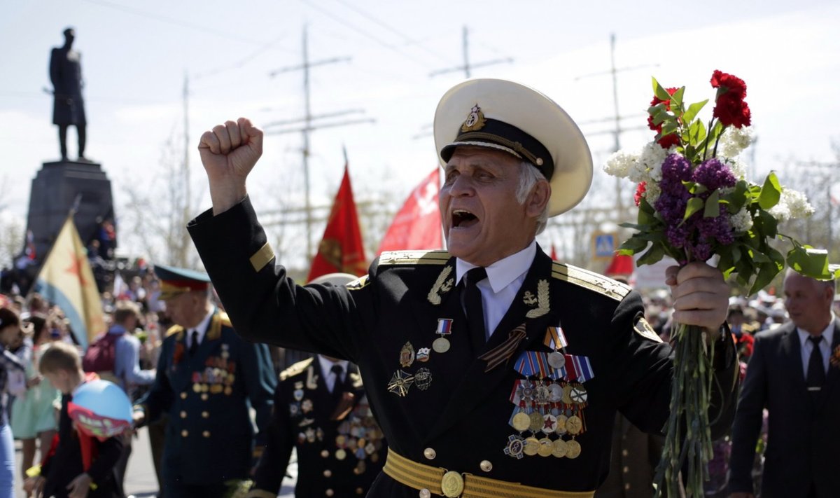 Veteran Sevastopolis 9. mai paraadi tervitamas, 2015