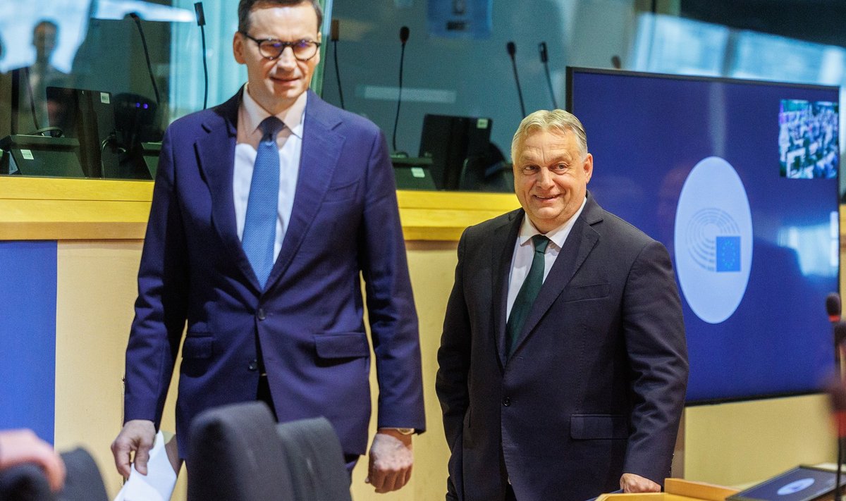 Üks, keda tuleks Ungari peaministril Viktor Orbánil (paremal) veenda, on Poola endine peaminister ja PiS-i juht Mateusz Morawiecki. 