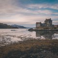В Шотландии всего за 35000 евро продают замок на острове. Но есть один небольшой нюанс