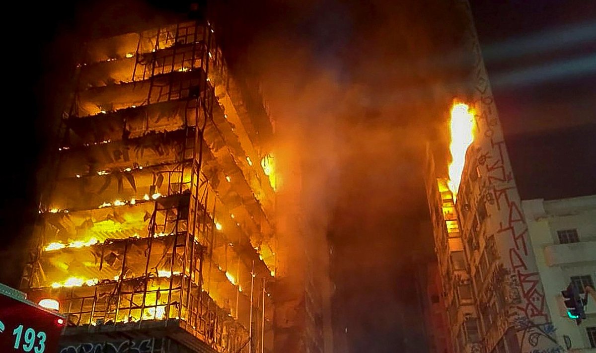 KOLM MINUTIT HÄVINGUNI: Brasiilias São Paolos varises mõne minutiga rusudeks 25korruseline kõrghoone, mille kandekonstruktsioonid olid betooniga kaetud terasest. Teras hakkas painduma siis, kui kahjutuli oli kestnud poolteist tundi. Hoones olnud 250 inime