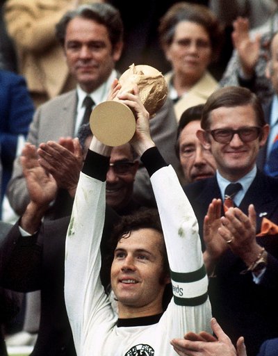  Franz Beckenbauer Saksamaa koondise kaptenina 1974. aastal