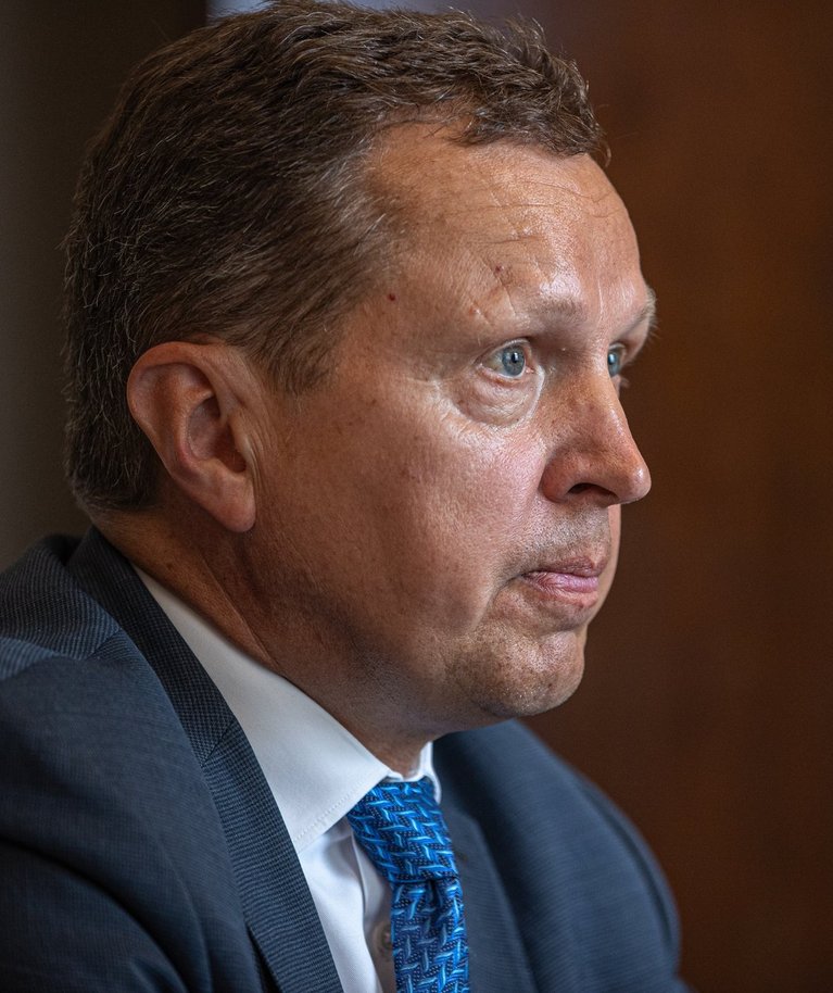 Peep Jahilo ütles, et sõna sõna vastu olukorras ei jää tal muud üle kui uskuda presidendi sisenõuniku Toomas Sildami sõnu.