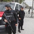 Сотни полицейских выходят на охрану пляжей Туниса