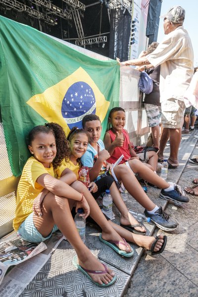 Jalgpalli vaatamine Rio de Janeiro kesklinnas