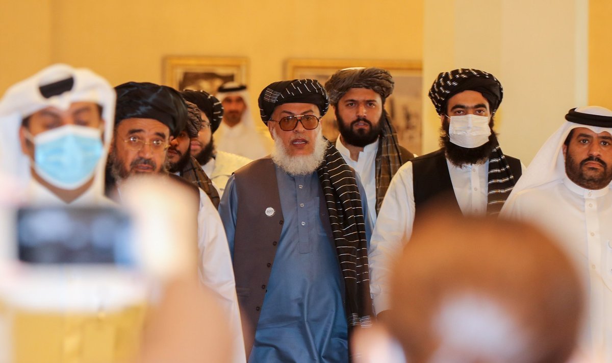 Talibani meeskond septembris kõneluste avasessioonil. Keskel läbirääkija Abbas Stanikzai