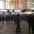 Vaid kolm Kölni uusaastaöö seksuaalrünnakute eest vahistatud 58 mehest on pagulased