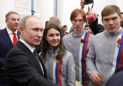 President Putin awards Russian Olympians