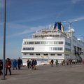 FOTOD | Hooaeg on avatud! Täna saabus Tallinnasse selle aasta esimene kruiisilaev