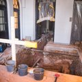 ФОТО: Смотрите, какой уникальный саркофаг нашли в Тарту в подполе церкви