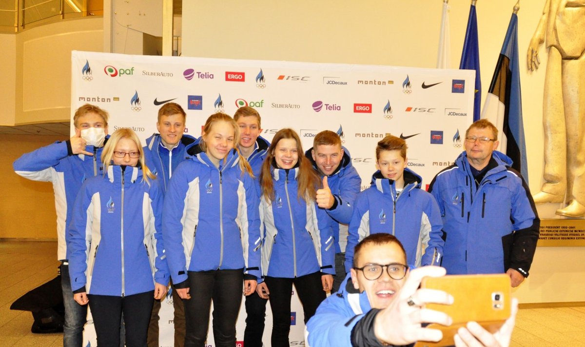 Lillehammer 2016 koondise suusaalade sportlased Tallinna lennujaamas