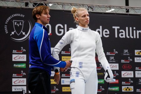 Tallinn, 02.11.2019. Vehklemise MK-etapp Tallinna Mõõk, individuaalvõistluse kohtumise kaotas Katrina Lehis. Võitjaks kuulutati Ana Maria Popescu.