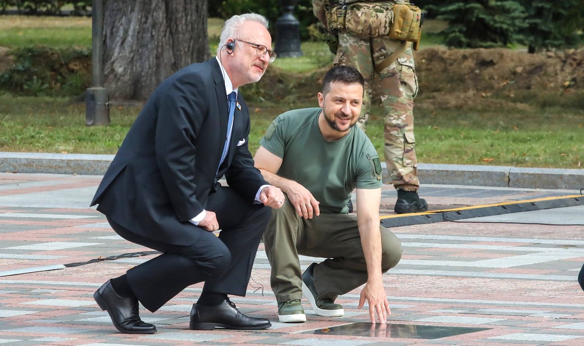 Ukrainian President meets Latvian President and Polish PM in Kyiv