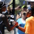 Meeldiv taaskohtumine: Serena ja Venus Williams võtsid üle pika aja taas teineteisest mõõtu