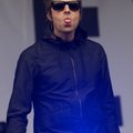 FOTOD: Värskelt lahutanud Liam Gallagher näitas emale ja maailmale oma uut pruuti