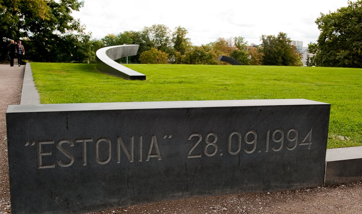 Estonia huku mälestusmärk Tallinnas