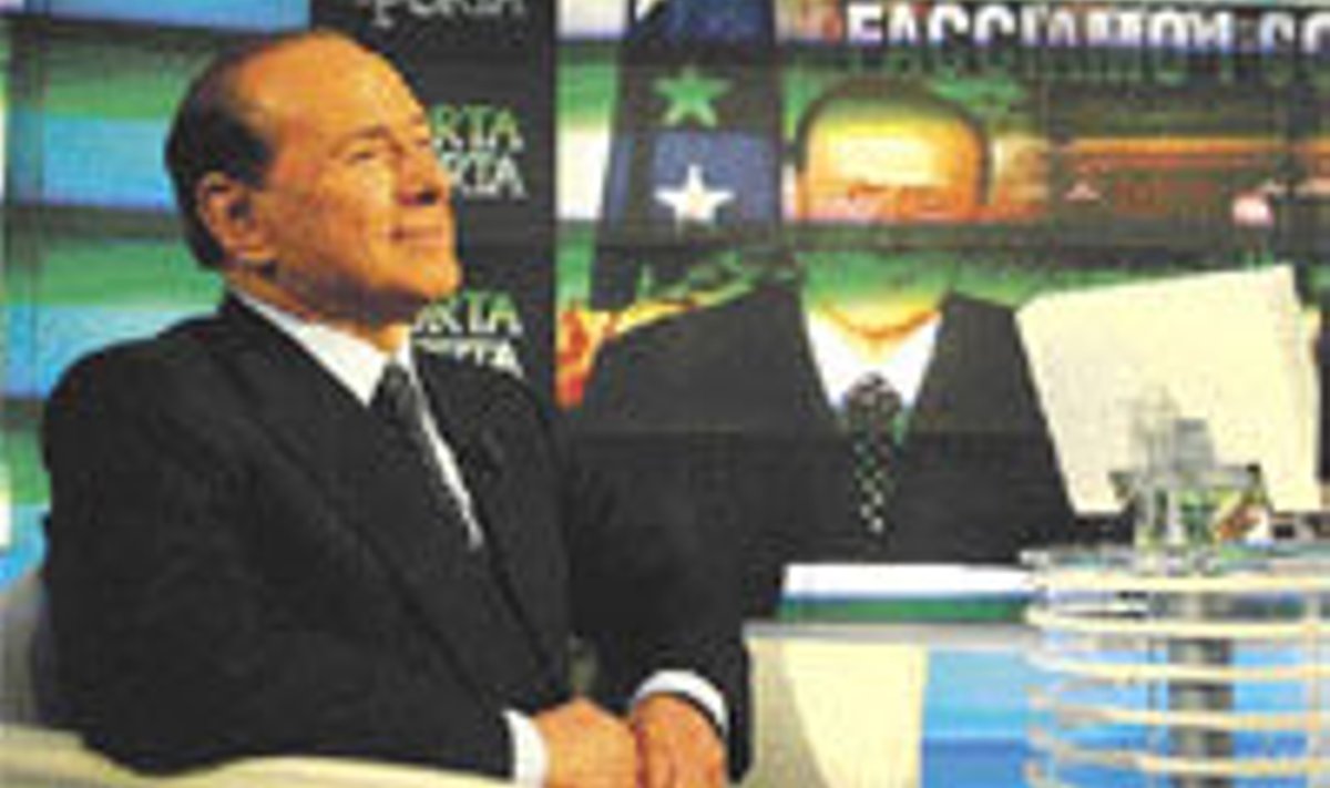 Peaminister Silvio Berlusconi oma sÃµiduvees Â? andmas intervjuud populaarsele telesaatele pÃ¤rast otsust osa vÃ¤gesid Iraagist koju tuua.
