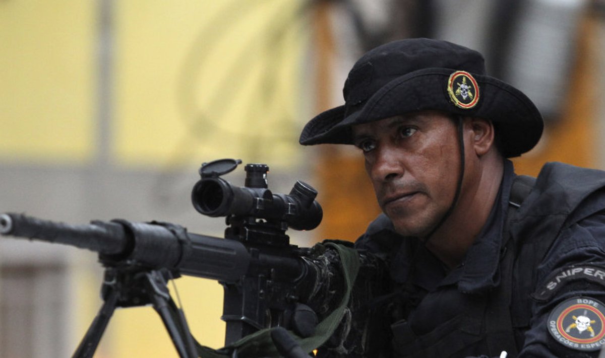 Brasiilia politseinikust snaiper.