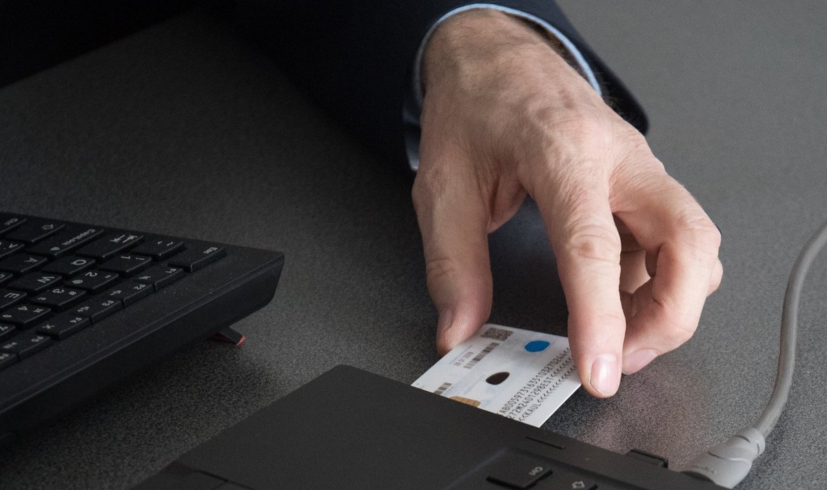 Iga kolmas eestlane on pabersedeli vahetanud digitaalse hääletusviisi vastu.