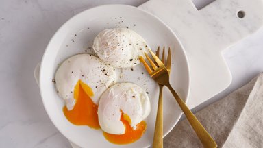 Сколько варить яйца всмятку, вкрутую, в мешочек: пошаговая инструкция