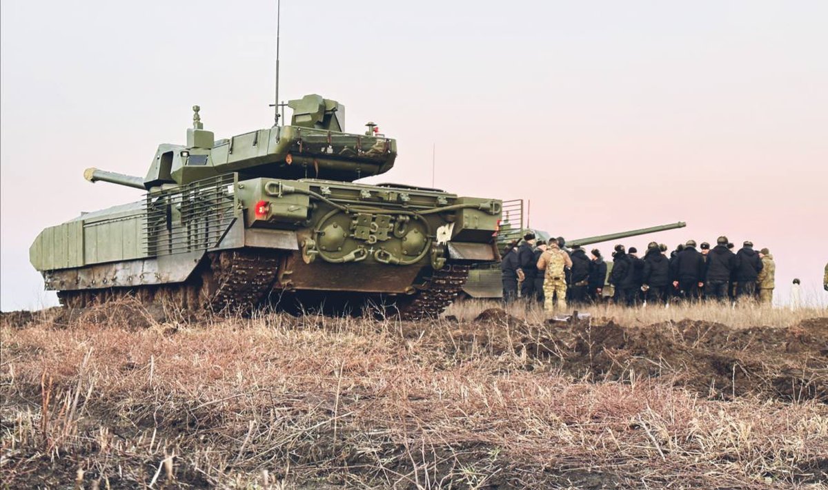 Vene armee Armata tankid Kaasani tankipolügoonil