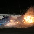 VIDEO: Karm kolmikavarii NASCAR sarjas: selgroogu vigastanud sõitja lõigati autost välja