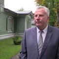 DELFI VIDEO: Arvo Sarapuu ei teagi, kuidas oma telefonil akut välja võtta