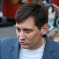 Vene opositsioonipoliitik Dmitri Gudkov lahkus temavastase kriminaaljuurdluse tõttu kodumaalt