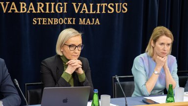OTSEPILT ja -BLOGI | Valitsuse pressikonverentsil Kaja Kallas, Kristina Kallas ja Lauri Läänemets