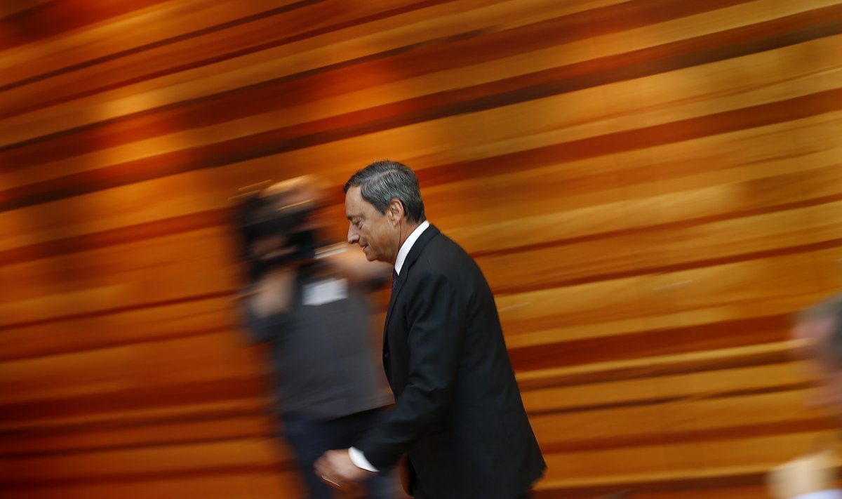 Euroopa Keskpanga juht Mario Draghi tõmbas intressi tõstmise ootuseid maha.