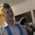 VIDEO: Õpetaja palus "Laulupealinna" kooripoisi punk-harja siniseks värvida