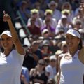 Martina Hingis pääses Wimbledonis üle 17 aasta taas finaali