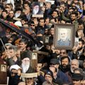 Тысячи людей вышли на улицу проститься с иранским генералом Сулеймани