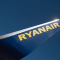 ВИДЕО читателя Delfi: Драка на борту Ryanair — пассажиры скрутили полуголого “Рэмбо”