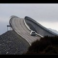 Maantee Norras, millel sõites ilma märjaks saamata naljalt kohale ei jõua