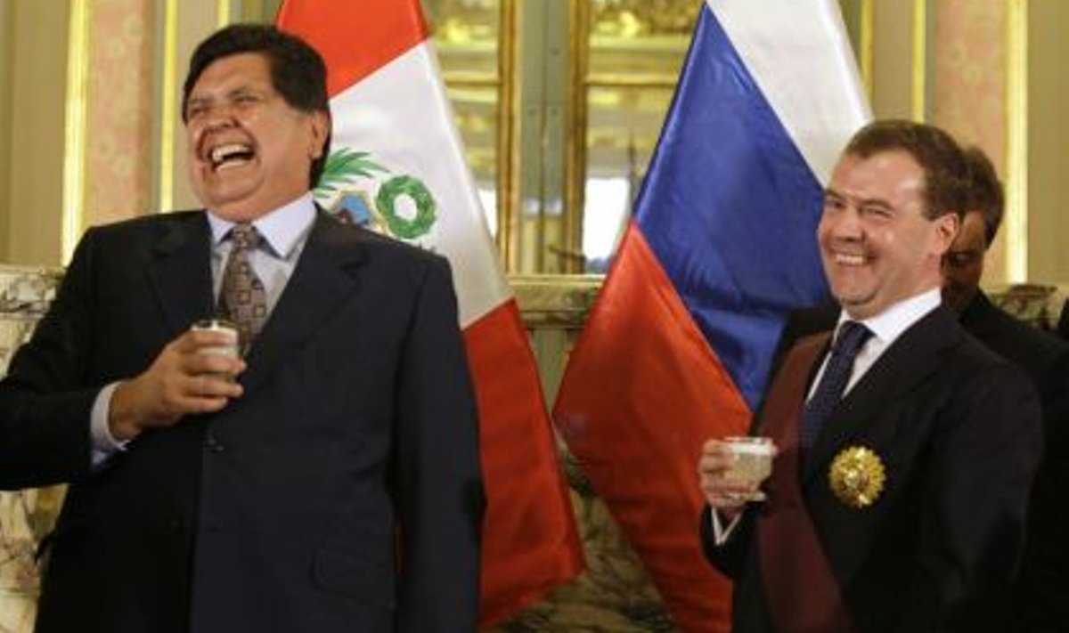 Peruu ja Vene presidendid Alan García ja Dmitri Medvedev