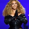 KLÕPSUD | Milline naine! Beyonce näitab liibuvas kleidis muljetavaldavat figuuri