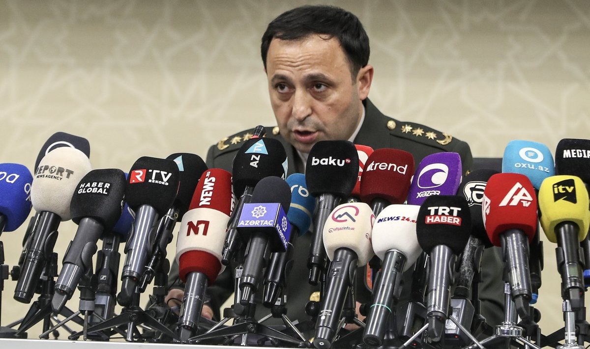 Aserbaidžaani kaitseminister kuulutas välja sõjalise operatsiooni Mägi-Karabahhis.