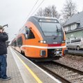 FOTOD | Elroni asendusbuss pakiti paksult rahvast täis, reisija on rongifirmas pettunud