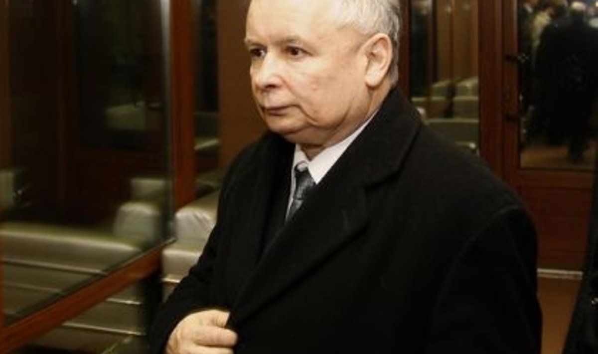 Jaroslaw Kaczynski Smolenski lennuväljal