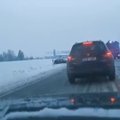 VIDEO JA FOTOD | Tallinna-Tartu maanteel põrkasid kokku kaks sõidukit, liiklus on häiritud