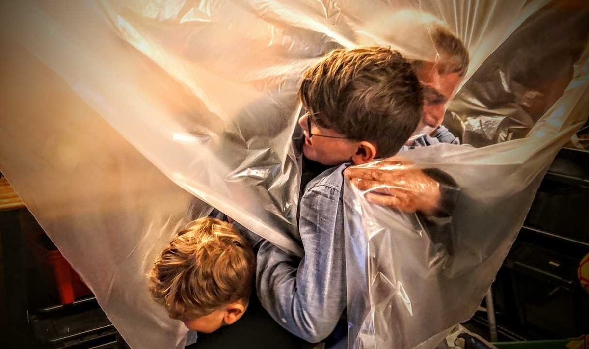 Ühe peaauhinna võitja, Taani fotograafi Sune Pederseni foto „Kallistus“ (The hug) | HUAWEI Mate 10 Pro 