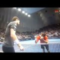 VIDEO: Robredo ei realiseerinud koduse turniiri finaalis viit matšpalli ja näitas Murray'le keskmist sõrme